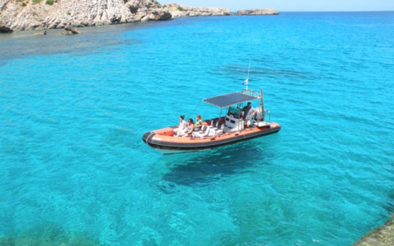 Excursión en lancha en Menorca